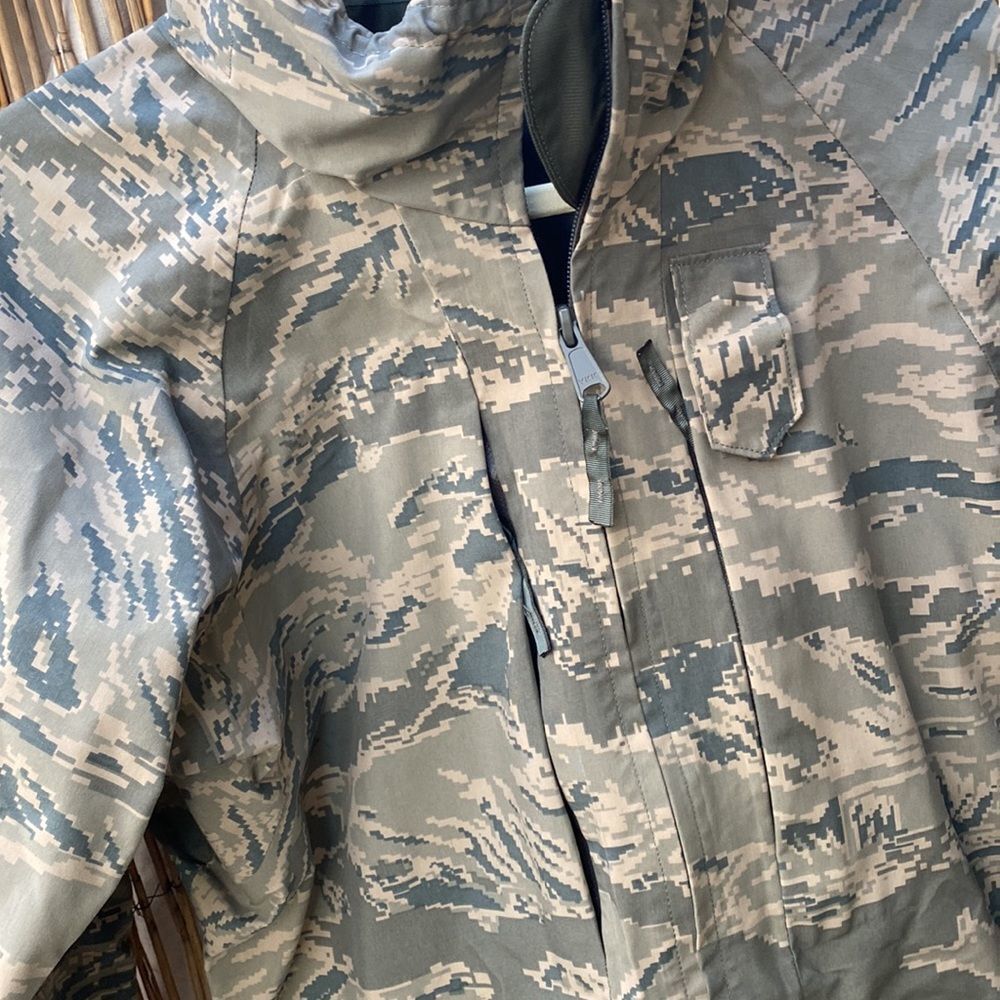 Gore Tex Military Grade All Weather Parka - Picture 3 of 7